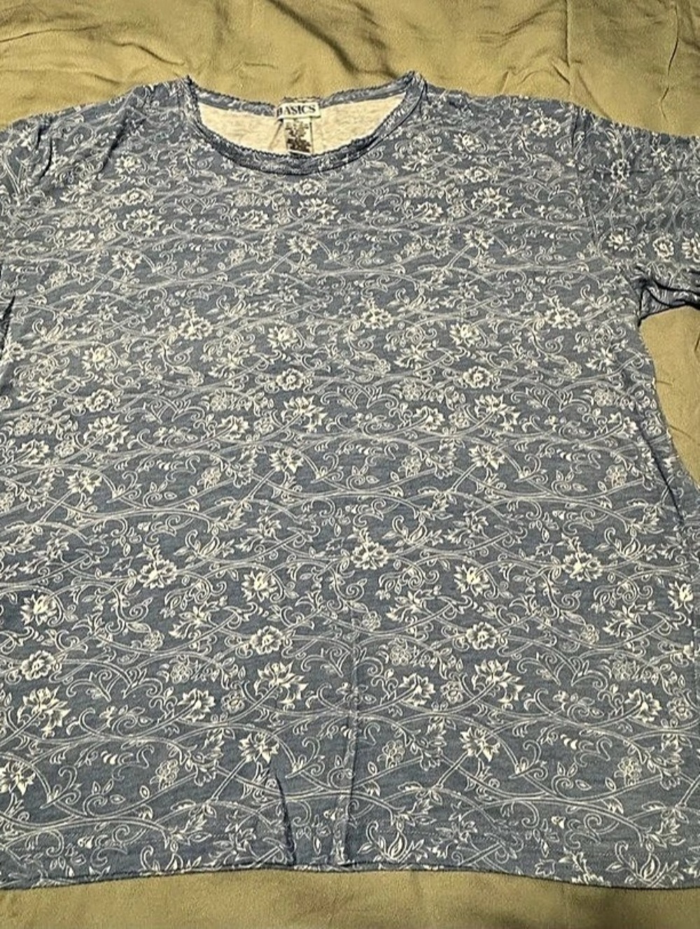 Women’s XL Blue Floral Basics Short Sleeve Top